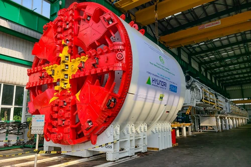 Cận cảnh máy đào hầm tuyến đường sắt đô thị Nhổn - ga Hà Nội 