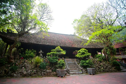 Khám phá kiến trúc độc đáo ở ngôi chùa cổ xứ Đoài