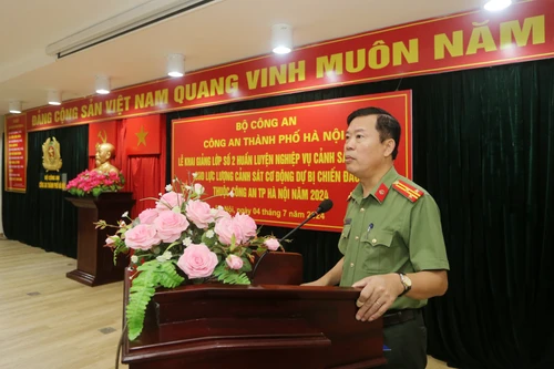 Khai giảng Lớp huấn luyện lực lượng Cảnh sát cơ động dự bị chiến đấu