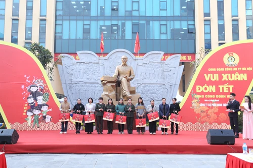 Công an Hà Nội vui Xuân, đón Tết cùng đoàn viên công đoàn