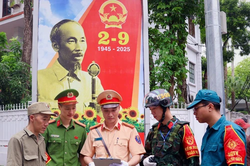 Công an Hà Nội triển khai lực lượng đảm bảo an ninh trật tự hợp luyện A80 