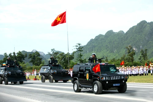 Cận cảnh các khối diễu binh cùng dàn khí tài hiện đại trong buổi hợp luyện sự kiện A80