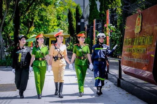 Vẻ đẹp mạnh mẽ, cá tính của những nữ Công an Thủ đô
