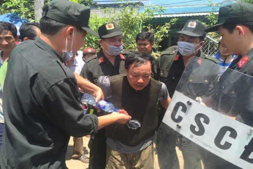 Trưởng phòng Tư pháp huyện bị cấp dưới đâm tại nơi làm việc