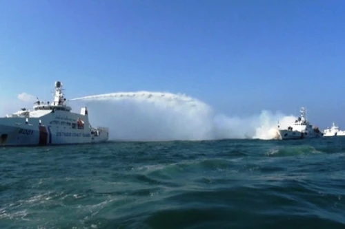 Cảnh sát biển Việt Nam và lực lượng Bảo vệ bờ biển Ấn Độ luyện tập cứu nạn khẩn cấp