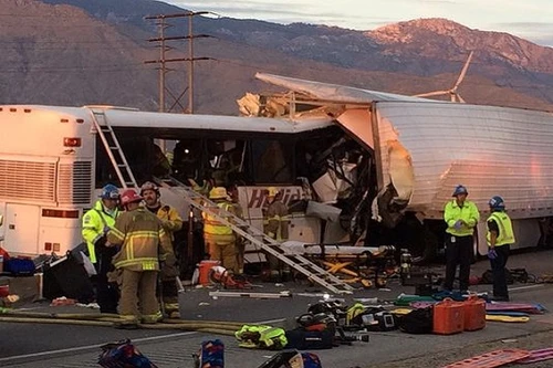 Tai nạn giao thông thảm khốc ở Mỹ, 13 người chết