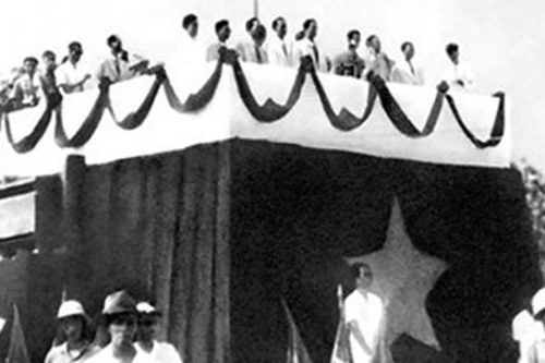 Lễ Tuyên ngôn Độc lập 2/9/1945: "Cuộc biểu dương lực lượng tuyệt vời"