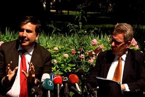 Mỹ trả lương cho nhóm của tân Thống đốc Odessa Mikheil Saakashvili