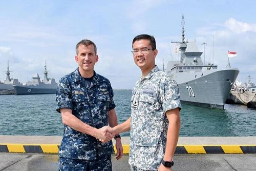 Mỹ và Singapore bắt đầu diễn tập quân sự chung trên Biển Đông