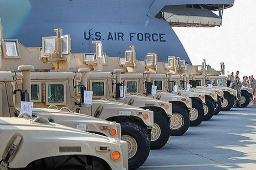 Mỹ giành hợp đồng khổng lồ chế tạo xe bọc thép Humvee