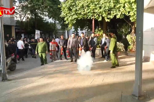 Nhiều quy định PCCC mới sắp áp dụng, Hà Nội mở lớp huấn luyện cho cơ sở kinh doanh 