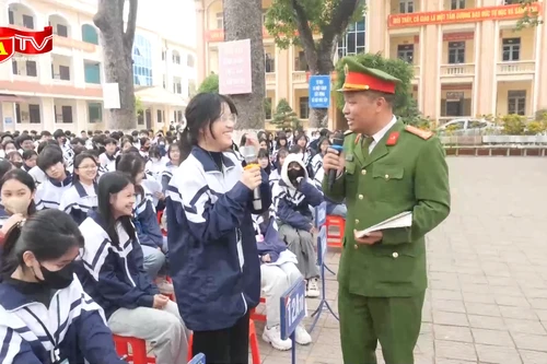 "Gieo” ý thức an toàn giao thông từ sớm trong học đường