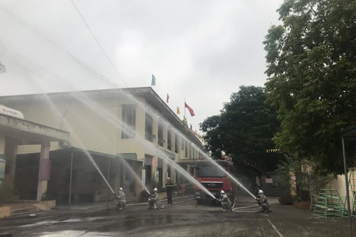 Xử lý đám cháy giả định tại trường mầm non