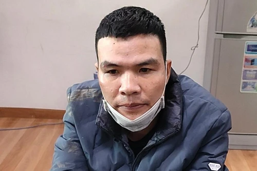 Gã đàn ông "găm hàng trắng" bị bắt giữ