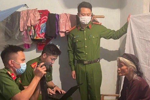 Dồn lực cho 90 ngày đêm cao điểm cấp căn cước công dân gắn chíp 