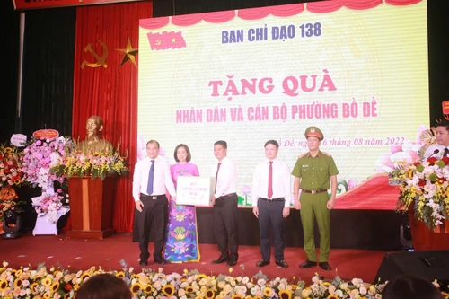 Niềm vui lớn của cán bộ và nhân dân phường Bồ Đề 