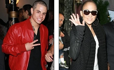 Jennifer Lopez "du hí" cùng phi công trẻ 