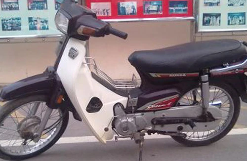 Tìm chủ nhân 2 xe máy Dream biển kiểm soát Hà Nội