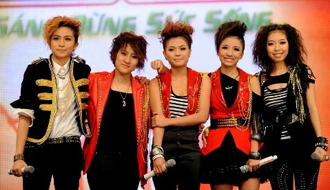 Bảng đề cử tháng 5: Bất ngờ với những nhóm nhạc mới nổi