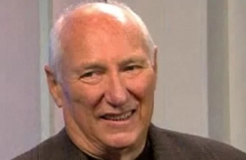 Sống sót kỳ diệu khi bị chiếc đinh dài hơn 10cm đâm xuyên tim