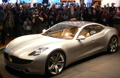 Xe thân thiện với môi trường làm từ thiện