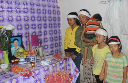 Can ngăn hàng xóm đốt xe, bị đâm chết