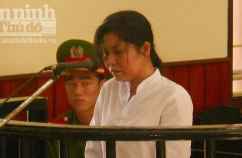 Lấy sổ đỏ nhà chồng để thế chấp để lấy tiền tiêu xài