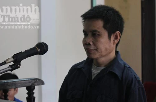 Bế bé gái 6 tuổi về nhà hiếp dâm rồi cho 7.000 đồng đi mua kẹo