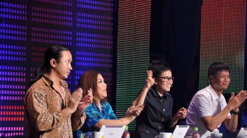 Giám khảo Lê Minh Sơn: "Giáo sư" Xoay... kém thông minh