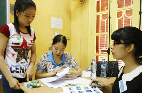 Gợi ý đáp án đề thi môn Toán, kỳ thi tuyển sinh Đại học đợt 1