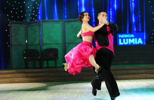 Yến Trang tỏa sáng với điệu nhảy Quickstep