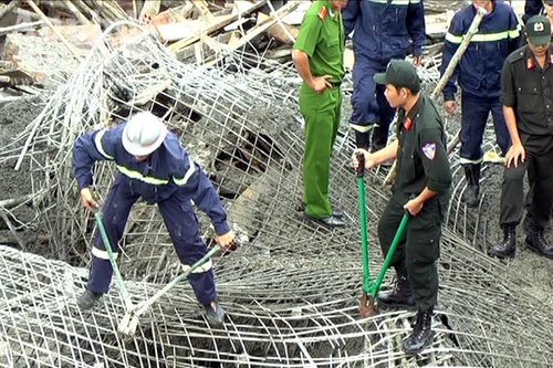 Sập sàn bê tông, 1 người chết, 3 người bị thương