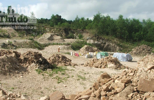 Bùng phát nạn khai thác Diatomite, đất rừng bị phá tan hoang