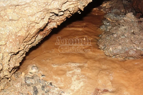 Xuất hiện “hố tử thần” dưới chân cầu Lê Văn Sỹ