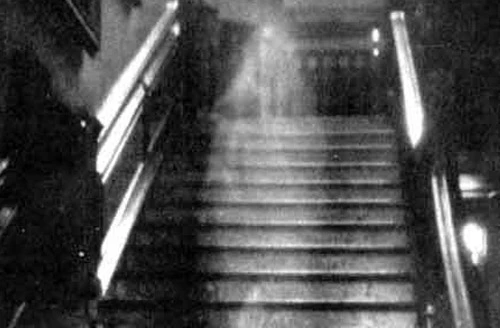 Những hồn ma bí ẩn ngự trị tại Tháp London