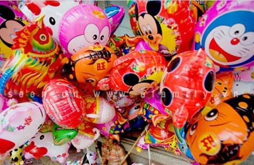 2 người bị bỏng hy hữu vì… bóng bay bị vỡ