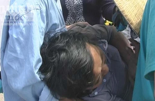 Truy tìm chiếc xe đông lạnh cán người