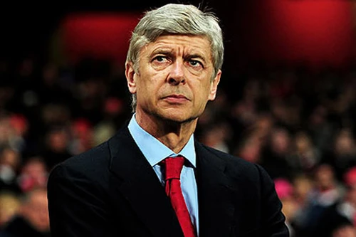 "Thuyền trưởng" Arsene Wenger sẽ tiếp tục chèo lái "con thuyền" Arsenal