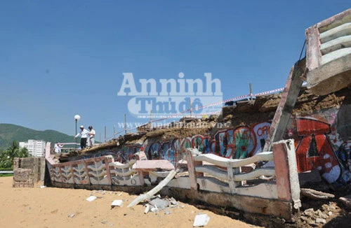 Sập thành cầu Eo Nín Thở, 3 sinh viên bị thương