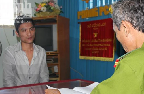 Bắt đối tượng giấu ma túy trong laptop