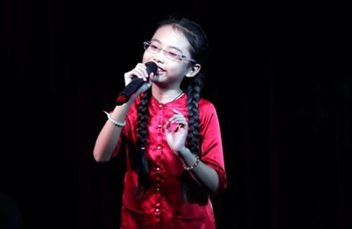 Vượt Quang Anh, Phương Mỹ Chi dẫn đầu bảng xếp hạng Zing TV