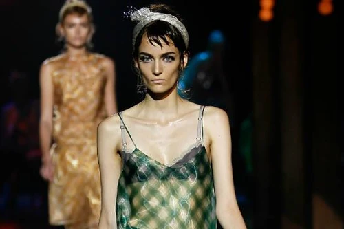 Mẫu của nhà thiết kế lừng danh Marc Jacobs bị đánh cắp