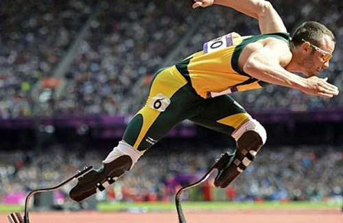 “Người không chân” Oscar Pistorius từ người hùng thành kẻ sát nhân