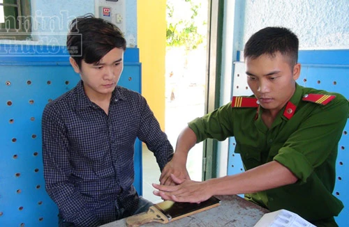 Khởi tố tài xế ngủ gật cán chết người dân đứng ven đường