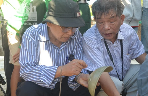 Chuyên gia khảo sát hiện trường tàu chở cổ vật bị chìm