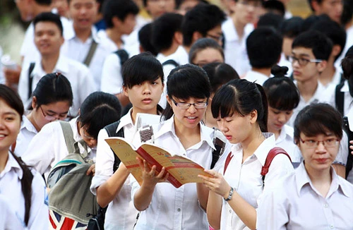 Đề và gợi ý đáp án đề thi tốt nghiệp THPT 2014: Môn Văn