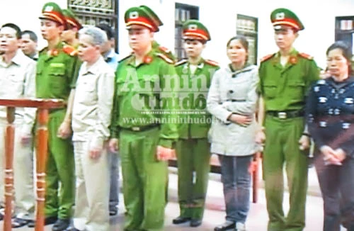 Đề nghị tuyên phạt bị cáo Đoàn Văn Vươn mức án 5-6 năm tù