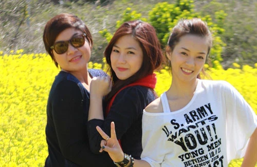 Hương Tràm, Đinh Hương "khoe sắc" trên đảo Jeju - Hàn Quốc