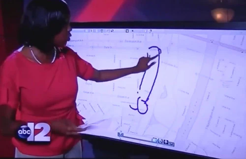 Nữ phóng viên vẽ hình…“của quý” khi đang truyền hình trực tiếp