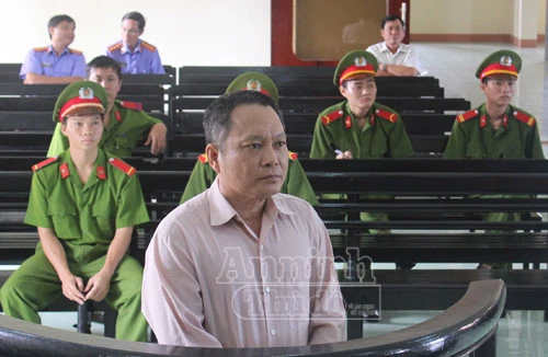 Chiếm đoạt hơn 600 triệu đồng của công ty, nhân viên lĩnh 12 năm tù